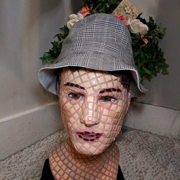 Nike Golf Reversible Bucket Hat - Picture 13 of 13